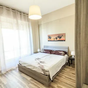 Ampio Con Box Auto Appartamento Celle Ligure